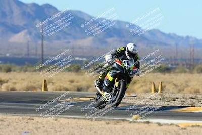 media/Jan-12-2025-CVMA (Sun) [[be1d2b16e3]]/Race 2-Supersport Middleweight/